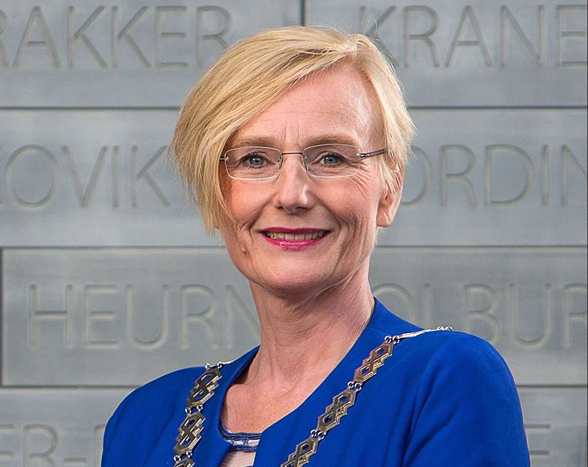 Marianne Besselink Voor Tweede Ambtstermijn Als Burgemeester Van