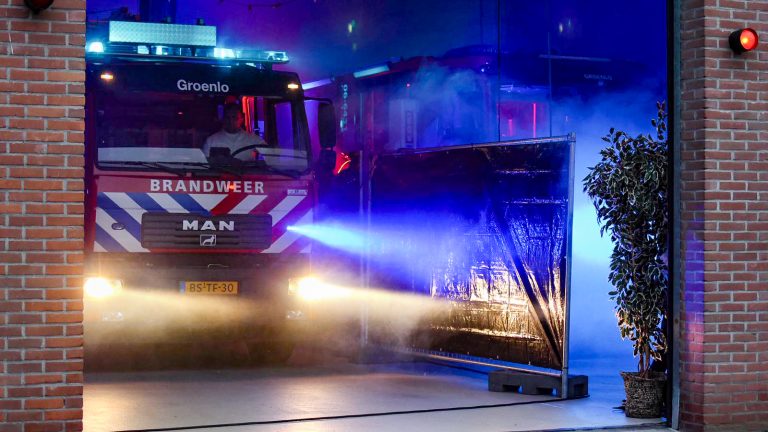GROENLO — Nieuwe brandweerwagen in gebruik genomen tijdens jubileumdag