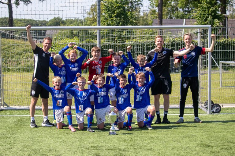 GROENLO — Grol JO11-5 kroont zich tot kampioen