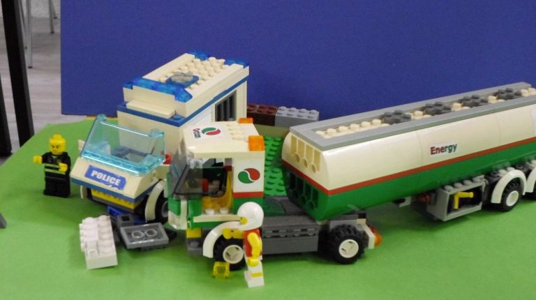 BORCULO / LICHTENVOORDE — Kinderen maken LEGO-animaties tijdens BIEBlab in Borculo en Lichtenvoorde
