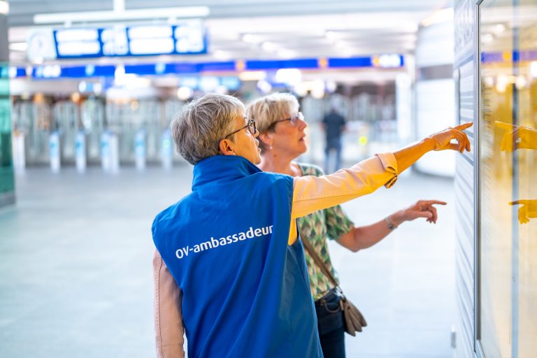 WINTERSWIJK / RUURLO — Gratis proefreis helpt inwoners weer op weg met bus en trein