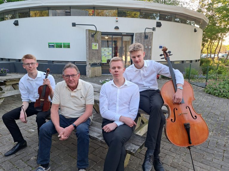 Klassiek talent en streektaalmuziek tijdens Midzomerconcert in Neede