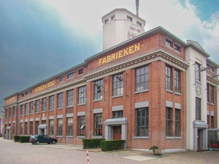 LICHTENVOORDE — Gemeente onderzoekt bodemvervuiling op voormalig Vitelco-terrein verder
