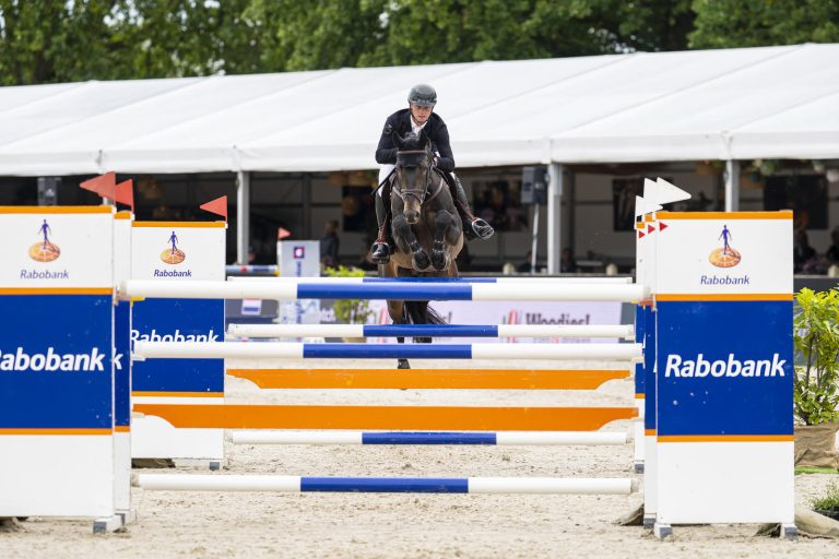 VRAGENDER — Iris Michels wint opnieuw Hotel de Lindeboom Prijs op Outdoor Gelderland