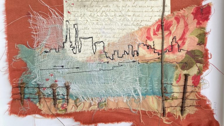 BREDEVOORT — Expositie ‘Fluistergoed’ van Jacqueline van Bergeijk in Koppelkerk