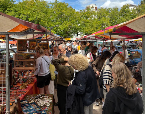 LOCHEM — Lochem staat in het teken van antiek en brocante tijdens Montmartre-markt