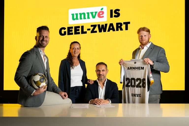 ARNHEM — Univé wordt Premium Sponsor van Vitesse vanaf seizoen 2026-2027
