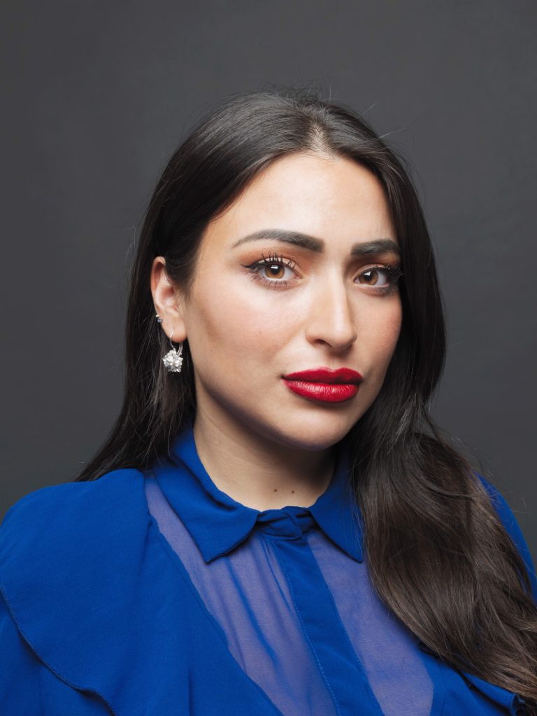 WINTERSWIJK — Lale Gül in gesprek over vrijheid en keuzes in Bibliotheek Oost-Achterhoek