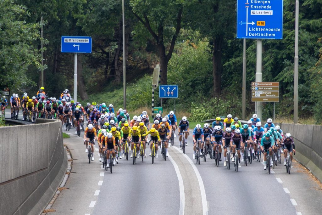 ACHTERHOEK — Roan Konings wint Ronde van de Achterhoek in Ulft