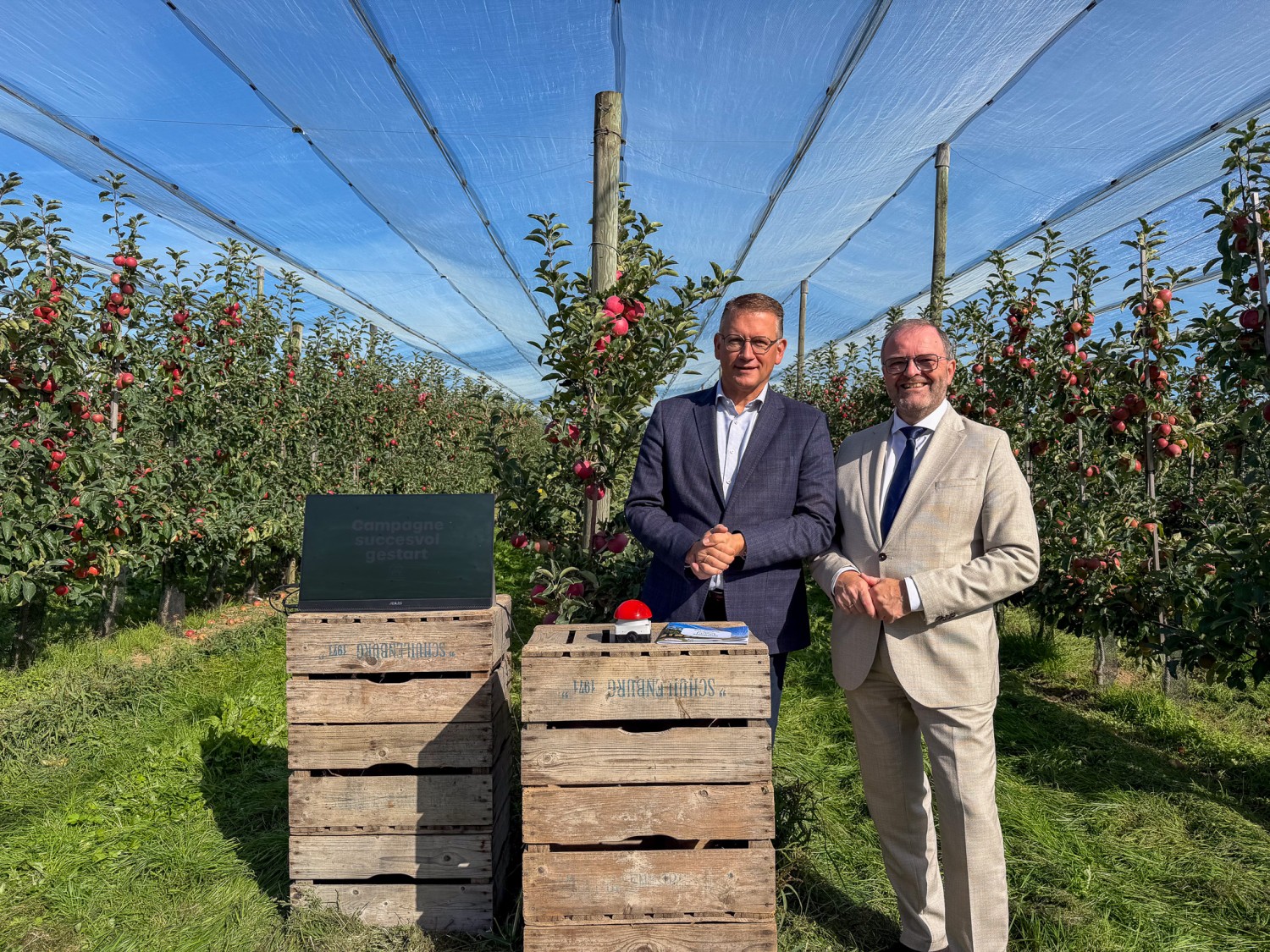 GELDERLAND — Gelderse gedeputeerde geeft startsein voor campagne over netten en kappen in Rivierenland