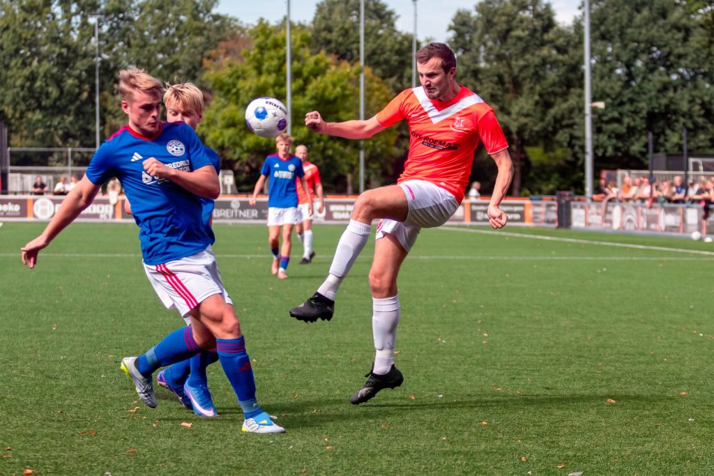 LICHTENVOORDE — Grol verliest met 5-0 van Longa’30 in districtsbekerderby