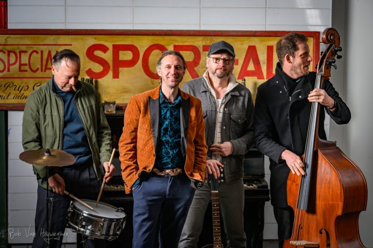 GROENLO — Groenlo verwelkomt Belgische bluesband Scotch No Soda in Brouwhuys